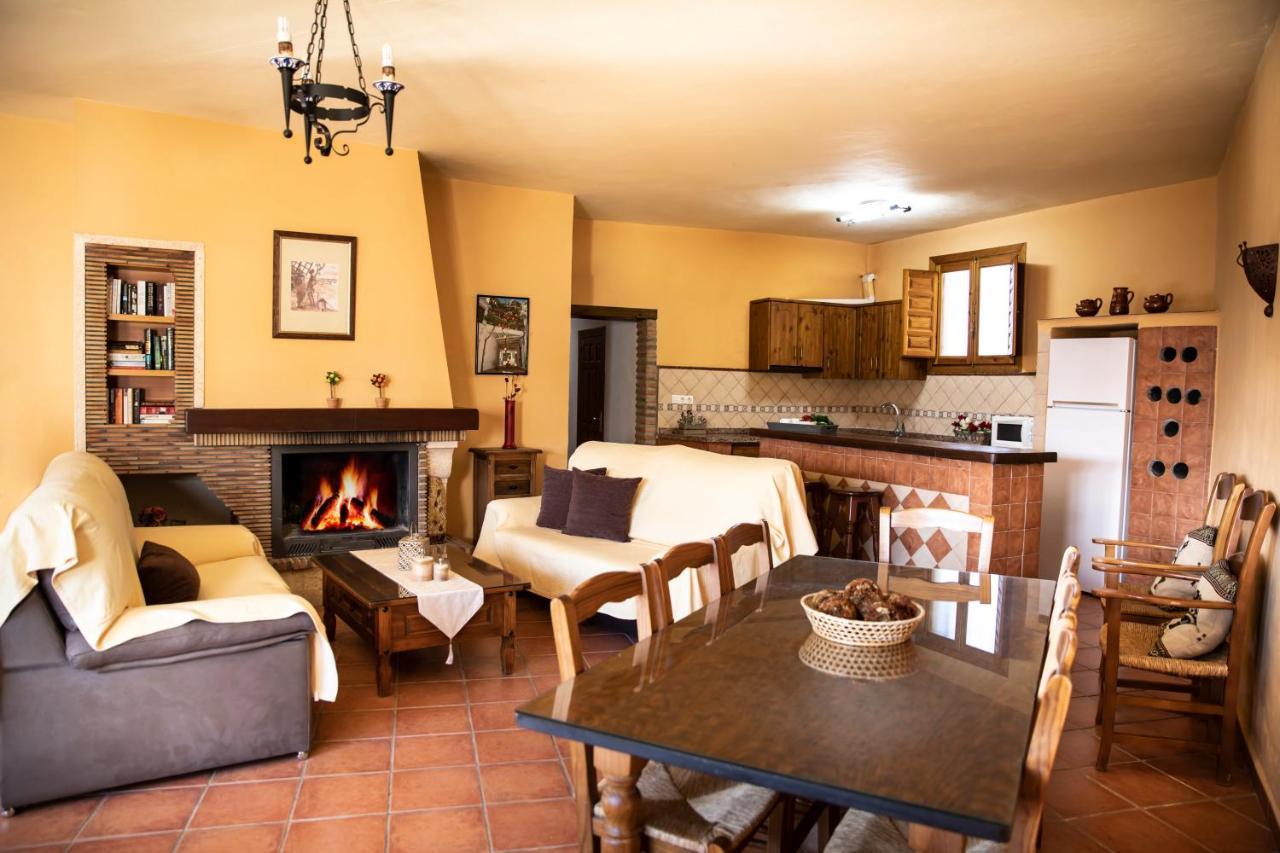 אורגיווה Cortijo Puerta Casas Rurales מראה חיצוני תמונה